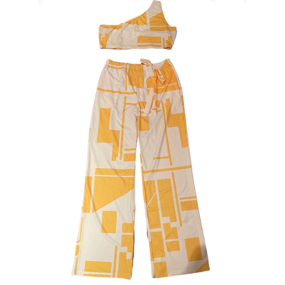 YELLOW AND WHITE PRINT TWO PIECE